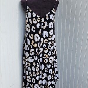 Cato Black and White Abstract Top